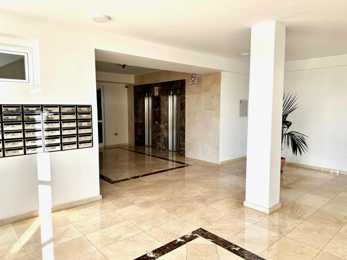 Pambnb - Cozy Seaview Apartment With Gym & Kids Park Бахамар Екстериор снимка